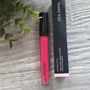 Brand new Mary Kay unlimited lip gloss